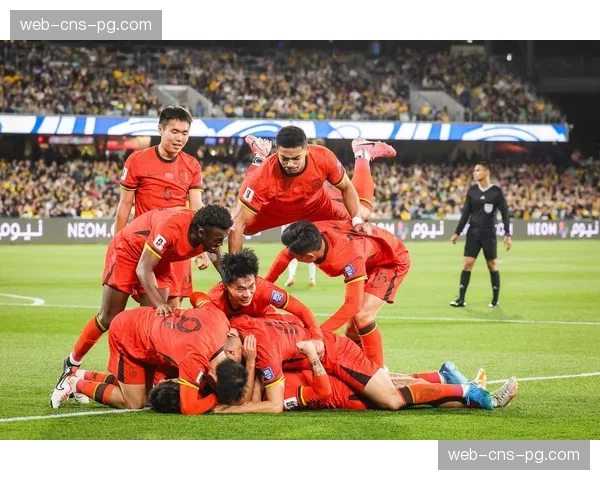 马赛2-0击败尼斯，奥巴梅扬攻入锁定胜局一球